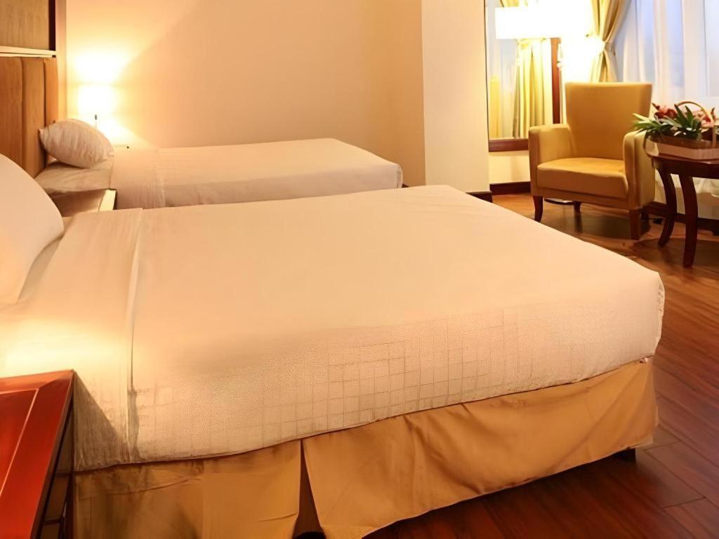 Cwd Hotel Hanoi Bagian luar foto
